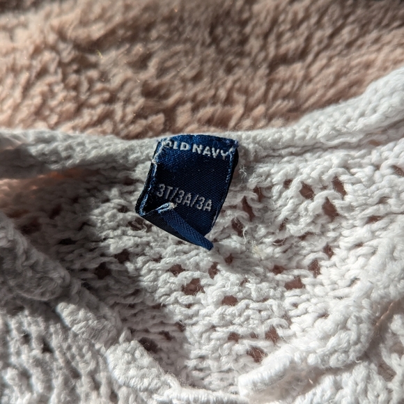 5/$20👶 Old Navy Crochet Crop Cardigan - Picture 2 of 2